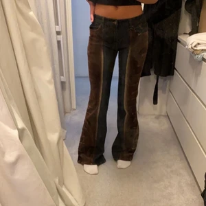 Lågmidjade jeans - Intressekoll på mina sjukt coola lågmidjade jeans i storlek 36💕💕