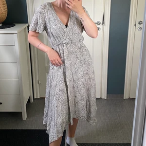 Klänning - Fin sommarklänning 