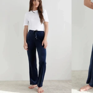 Velour byxor  - Säljer mina byxor använder aldrig helt nya knappt 2 månader gamla 