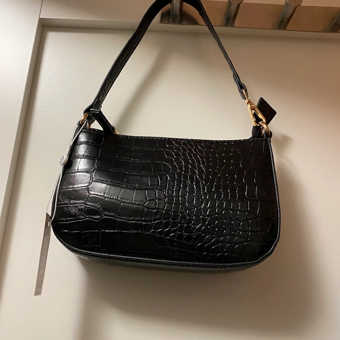 Liten axelremsväska från misguided - 91