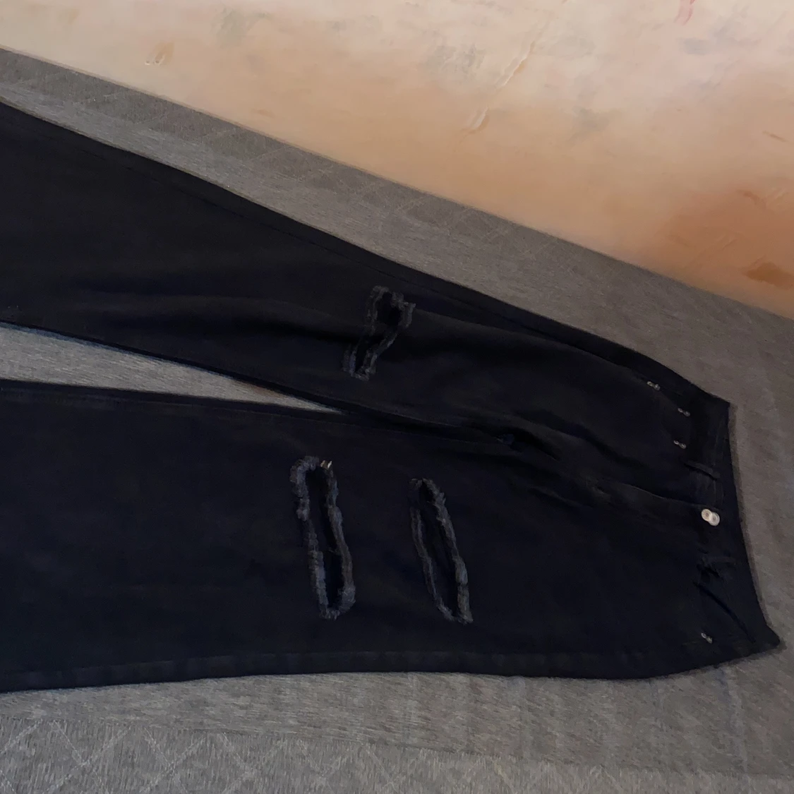 Knapp slätt jeans (svart) - 90