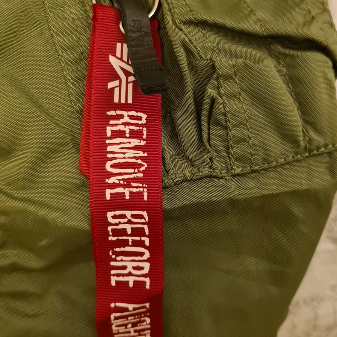 Alpha Industries Bomber Jacket  - 90