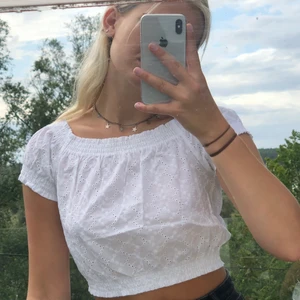 Super fin vit topp - Suuuuper fin topp som tyvärr inte kommer t användning.