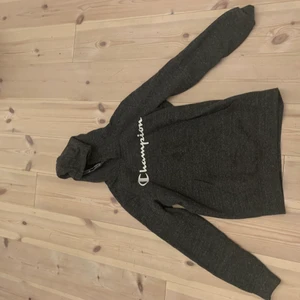 Champion hoodie 158-164 - Gratis frakt