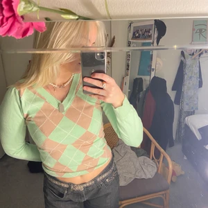 Cool tröja - Tajt snygg stickad tröja som inte kommer till användning 💗