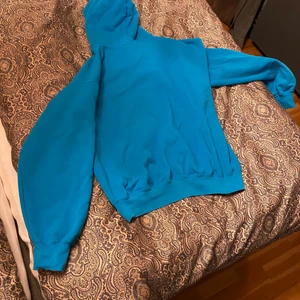 One of one hoodie  - Säljer min one of one hoodie strl M skick 9-10 prutmån finns för ytterligare frågor och bilder kom dm 