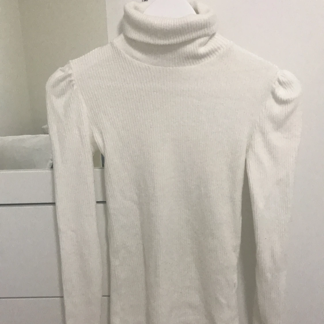 Vit tröja storlek S 
