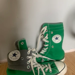 Converse high top  - Jätte fina och ovanliga converse lägger ut igen pga att jag vill ta bort budgivning💗