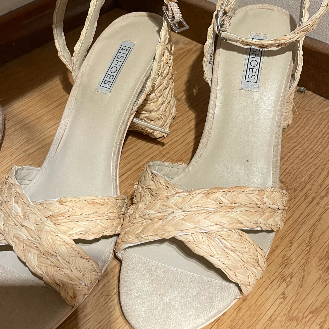 Superfina flätade klackar! - 90