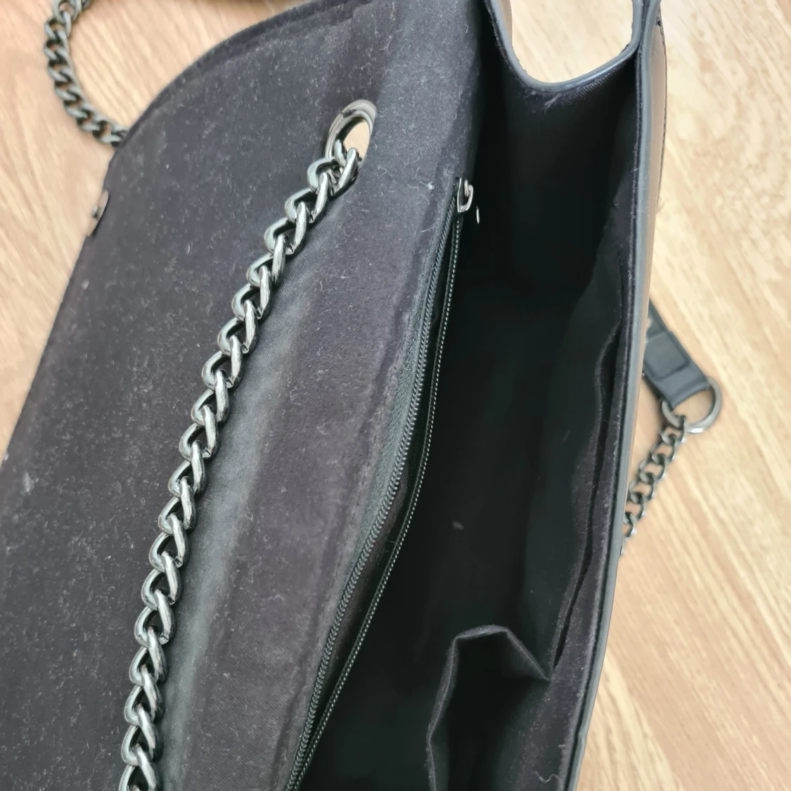 Svart väska - 91