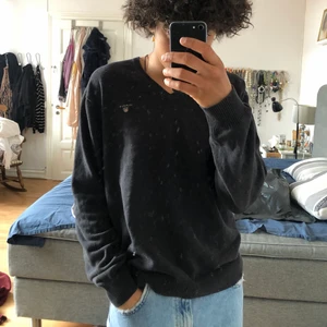Gant Tröja - Fet Gant tröja med en vintage look. Finns inga defekter, perfekt använt skick. Storlek L men kan även passa M. Möts i Malmö och tar Swish. Står ej för frakt! (:
