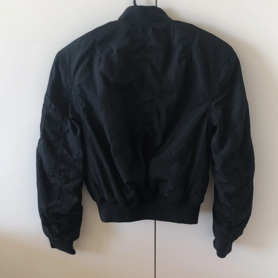 H&M - Svart bomberjacka, strl 32 - 2