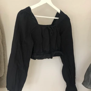 Topp - Supersöt topp köpt från tise men är från nakd. 💕Buda bara om du kan betala priset, frakten ingår inte i priset💕