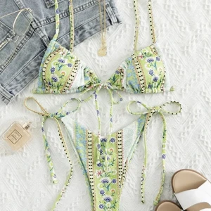 bikini  - säljer den här super fina bikinin 💕tyvärr för liten för mig😕