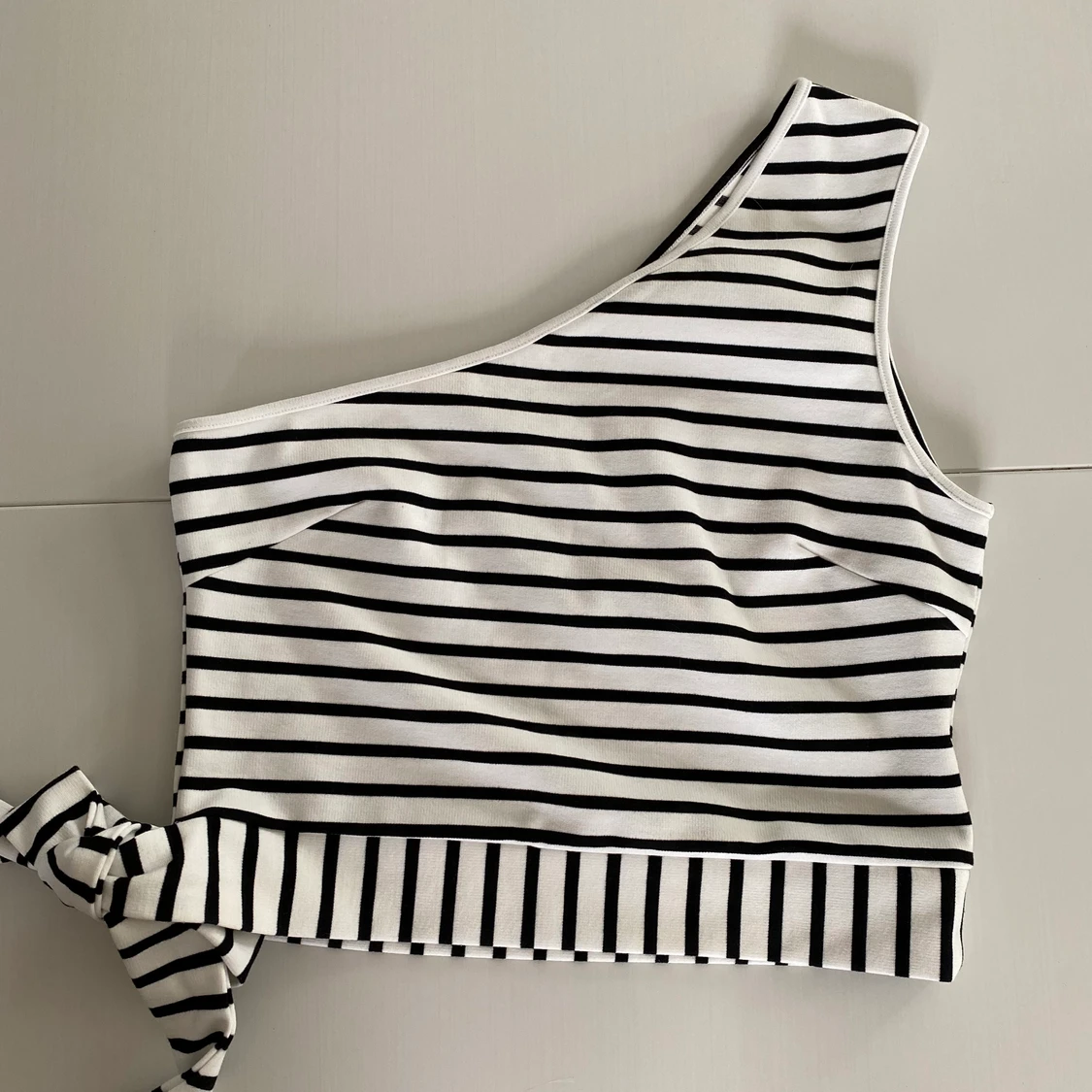 One shoulder linne  - 90