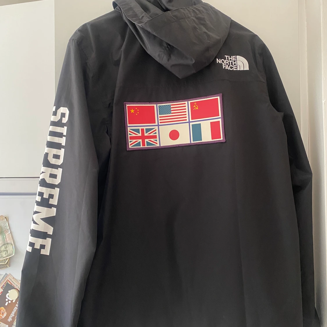 Supreme / north face jacka - 90