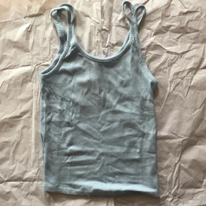 Linne - Ljusblått linne från zara! Storlek S. Skicka gärna ett meddelande vid frågor! 