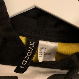 Tröja från hm (divided) - Har bara använt få gånger, är som ny.