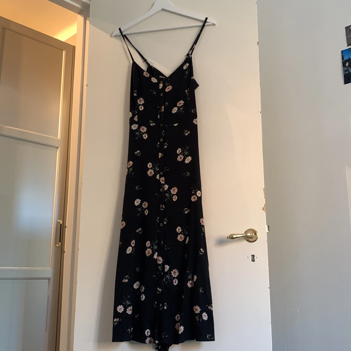 blommigt midiklänning 