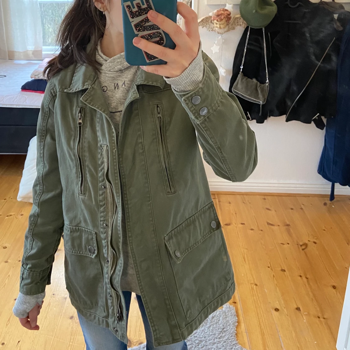 Militärgrön vårjacka