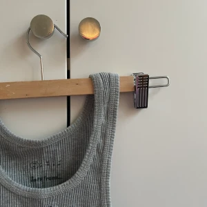 Urban outfitter linne - Säljer det här oanvända linnet från Urban outfitters. Super fin och jätteskönt material! Väldigt stretchigt matrial så kan passa fler storlekar .