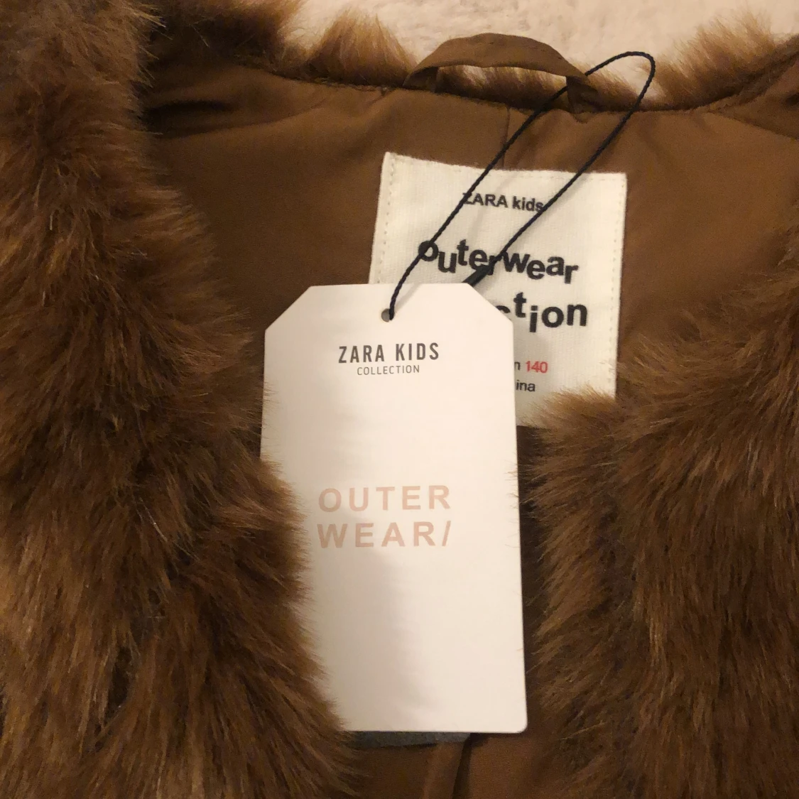 Faux fur väst från Zara strl 140 - 91