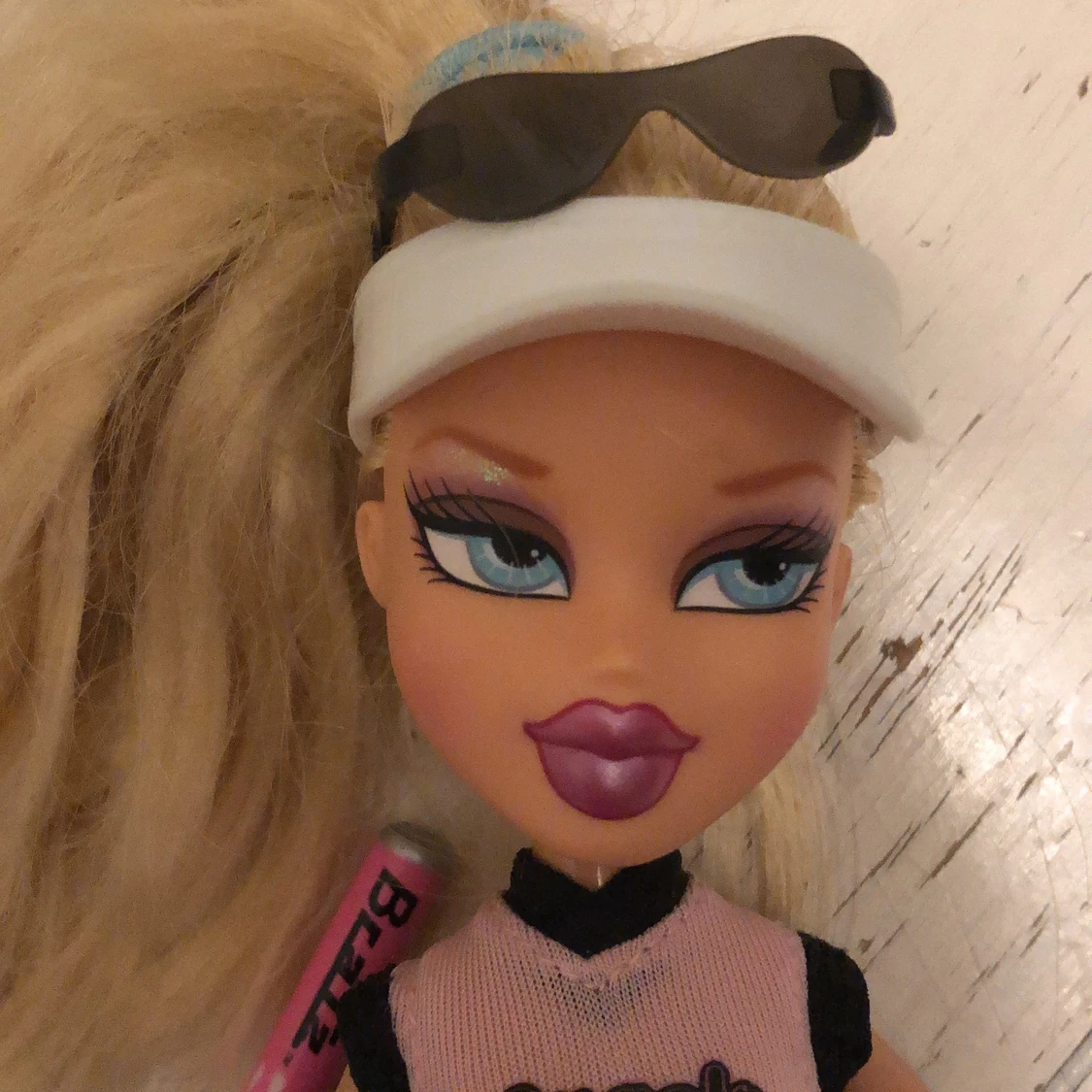 Sporty softball bratz - 90