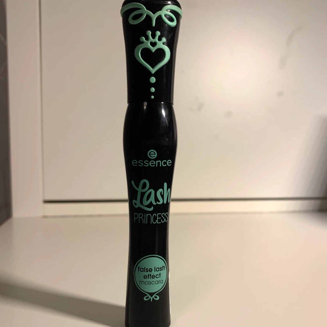 Mascara essence