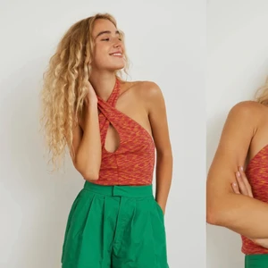 SÖKER  - SÖKER DENNA HALTERNECK TOPP I STRL S 