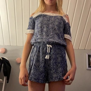 Jumpsuit från Lindex. - Endast testat, pga att jag inte tyckte den satt bra på mej.💓💓