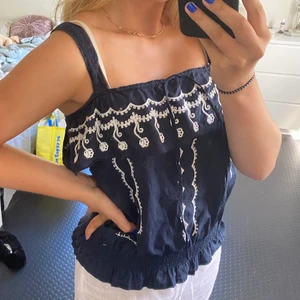 Bondelid topp  - Säljer min bondelid topp eftersom den inte kommer till användning... :(