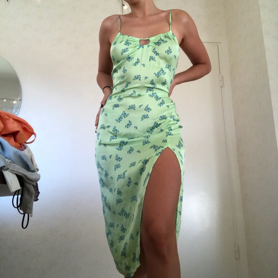 Sommarklänning med slits från Bershka 