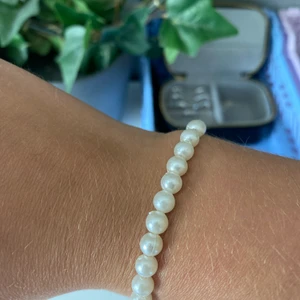 Armband - Vitt pärlarmband. Kolla gärna in mina andra armband jag säljer. Snart kommer även fler färger 🤍💙💚💜