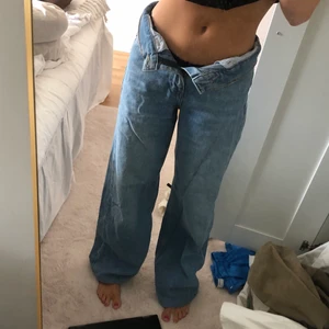 Jeeeeans - Så snygga jeans ifrån junkyyard som tyvärr inte kommer till användning längre 💕 passar en XS eller S