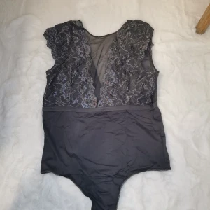 Body storlek M  - Body från piece storlek M 