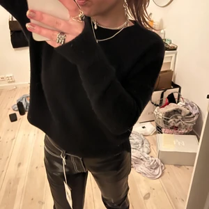 Eytys jeans! - INTRESSEKOLL!!!!!!!💓 kollar intresset på dessa eytys jeans!! Om nägon är inreserad kom gärna med pris förslag, tar ej emot under 1000, de är även väldigt små i storleken! Passar mig som brukar ha 25 eller 26  i jeans