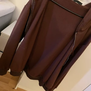 Brun kofta - Har typ aldrig använt den men skit snygg och lite oversize