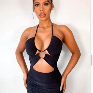 snygg klänning  - aldrig använd!