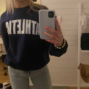 Sweatshirt  - Använd 1 gång, stl s💕 frakt tillkommer 