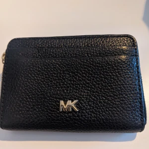Michael kors - Michael kors kortetui/plånbok. Fint skick 