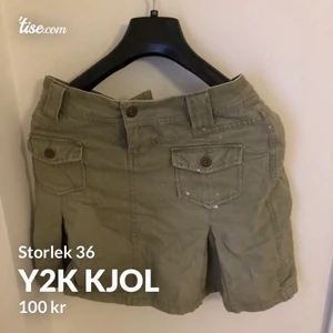 Y2k kjol - En fin kjol som sitter super bra. I denim