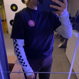 Långärmad vans - Bra skick använd fåtal ggr 