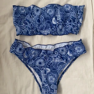 Bikini - Aldrig använd bikini från Shein🌊! Det står storlek M, men den passar mer som en S