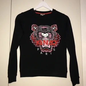Kenzo tröja - Kenzo tröja som endast använts en gång då den är lite för liten för mig, så den är som ny!