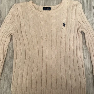 Äkta Polo Ralph lauren  - Äkta polo Ralph lauren stickad tröja. Kan även fraktas mot att köparen står för frakten. 