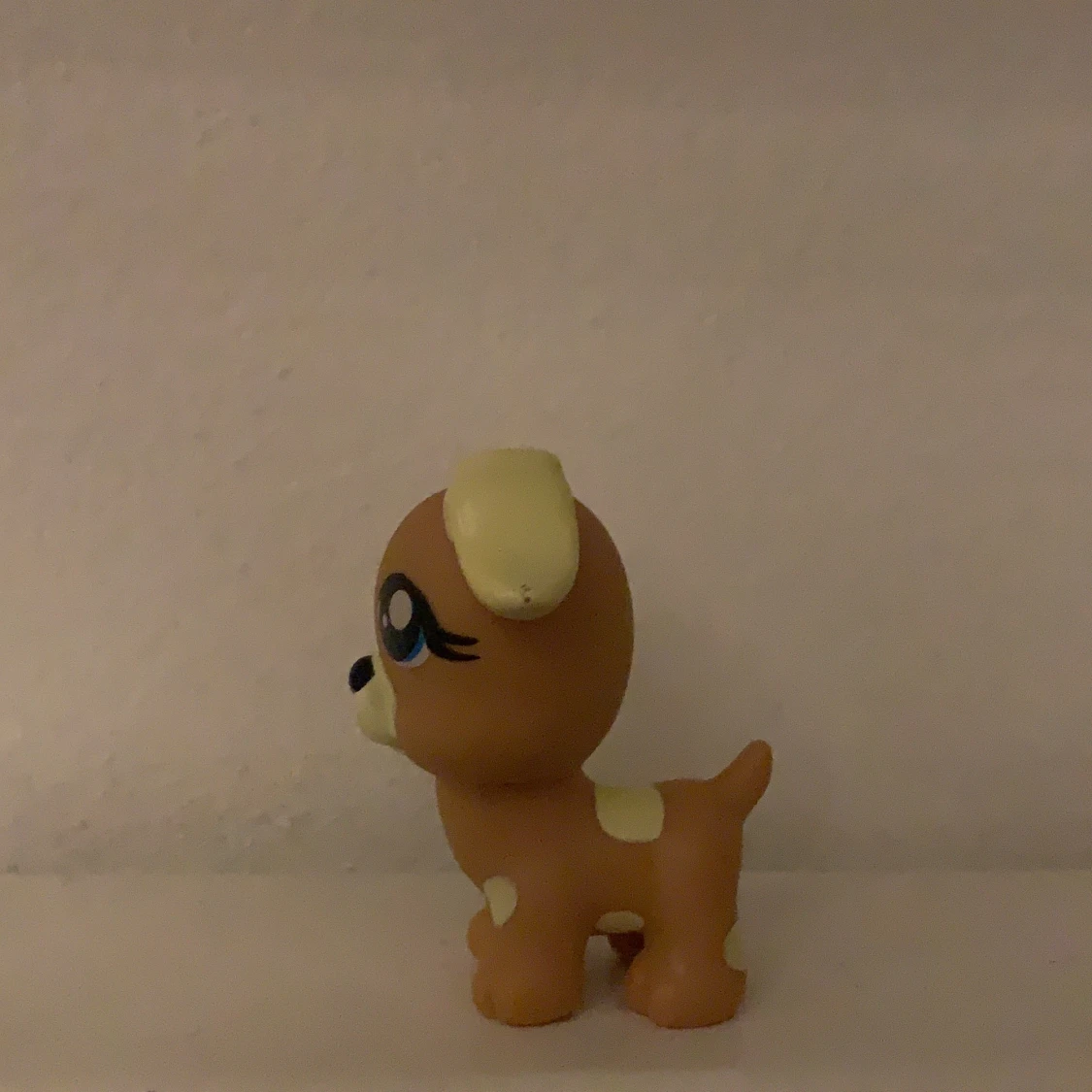 En liten hund leksak - 90