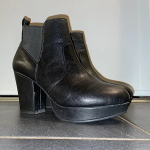 Boots i strl 38 - Fint använt skick! 