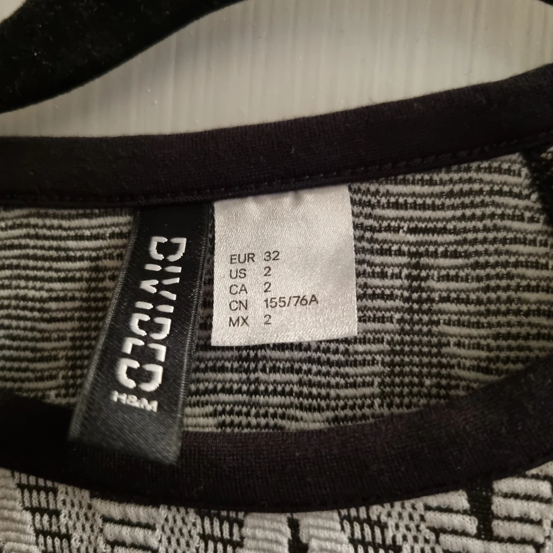 Divided tight klänning  - 90