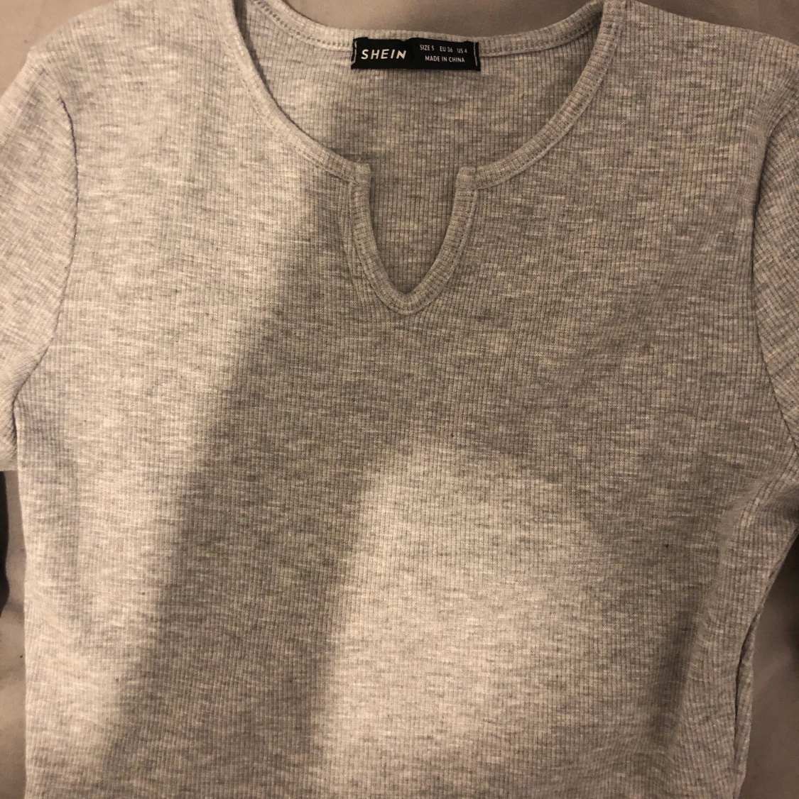 Grå långärmad  - 90