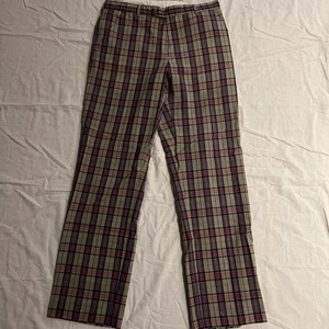 Kappahl byxor - Kostymbyxor från Kappahl i loose fit passform :)                          Skick: använda 8/10